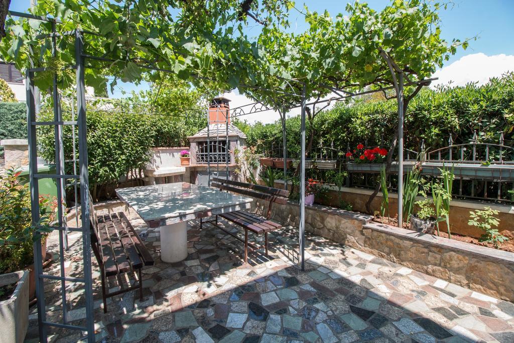 Apartments Divna Rovinj Exterior photo
