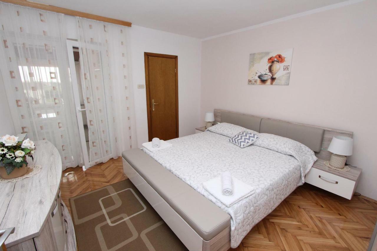 Apartments Divna Rovinj Exterior photo
